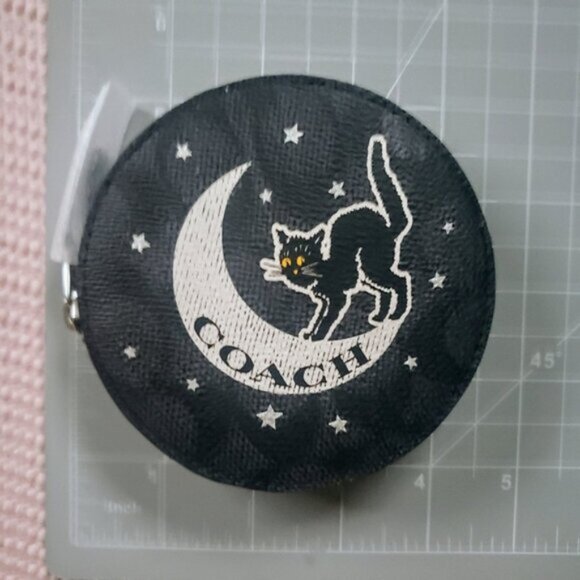 COACH Coin Case in Signature Canvas with Halloween Graphic- Cat - NWT - Picture 10 of 11